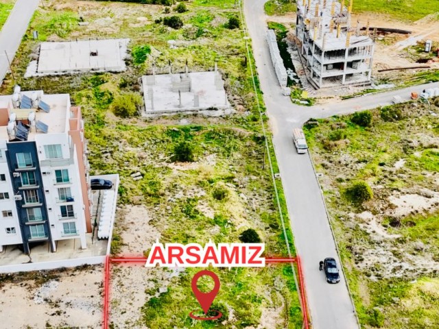 Gazimağusa / Kaliland - Kat Karşılığı Satılık Arsa | 557 Metre Kare | Gazimağusa - Lefkoşa Anayolu Üzerinde | ***KAT KARŞILIĞI*** | KIZILÖRS INVESTMENT - Fotoğraf 2