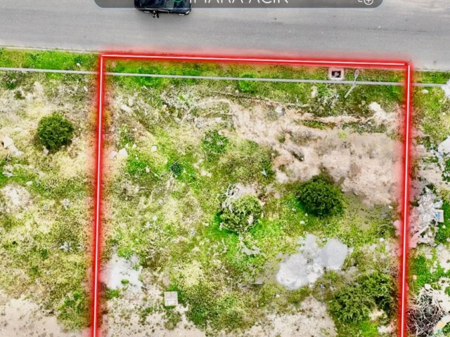 Gazimağusa / Kaliland - Kat Karşılığı Satılık Arsa | 557 Metre Kare | Gazimağusa - Lefkoşa Anayolu Üzerinde | ***KAT KARŞILIĞI*** | KIZILÖRS INVESTMENT - Fotoğraf 3