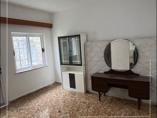 📍Gazimağusa / Sakarya – 🏡Satılık 6+2 Müstakil Ev |🪙Yatırım Fırsatı |🏗️5 Kat İmar İzinli |💷200.000 £ | KIZILÖRS INVESTMENT - Fotoğraf 4