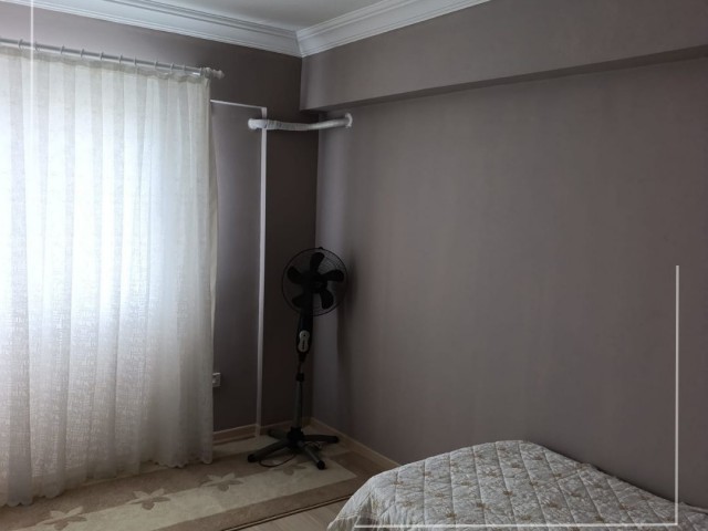 Gazimağusa Dumlupınar Bölgesin de Satılık 2+1 Daire - Fırsat Daire - Fotoğraf 4