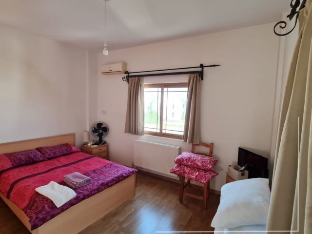 🏡 GAZİMAĞUSA – YENİBOĞAZİÇİ’NDE KİRALIK HAVUZLU VE DENİZ MANZARALI VİLLA