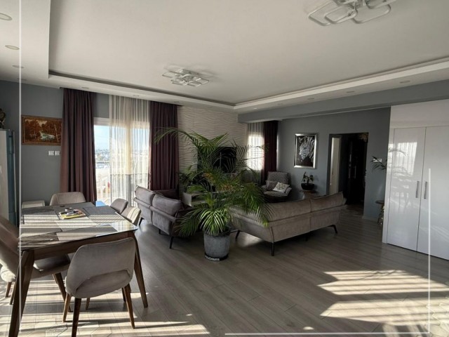 🏙️Erbatu Aysergi Tower Apartmanı, 📍Gazimağusa / Yeniboğaziçi -📜 Koçanı Hazır Satılık 3+1 Dublex Penthouse |🛋️Eşyalı & Mobilyalı |💷155.000 £ | KIZILÖRS INVESTMENT - Fotoğraf 2