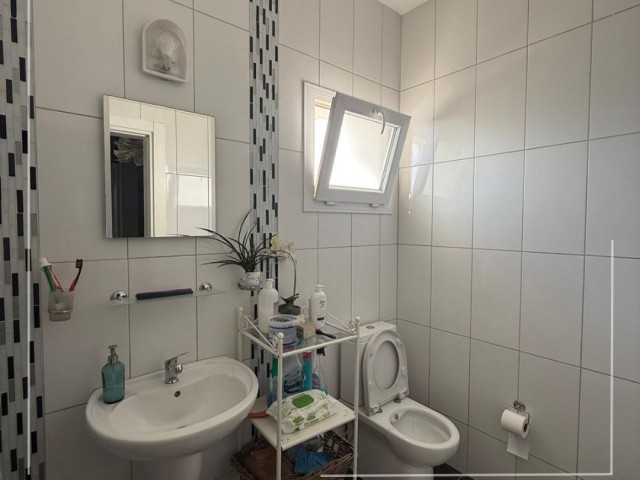 🏙️Erbatu Aysergi Tower Apartmanı, 📍Gazimağusa / Yeniboğaziçi -📜 Koçanı Hazır Satılık 3+1 Dublex Penthouse |🛋️Eşyalı & Mobilyalı |💷155.000 £ | KIZILÖRS INVESTMENT - Fotoğraf 4