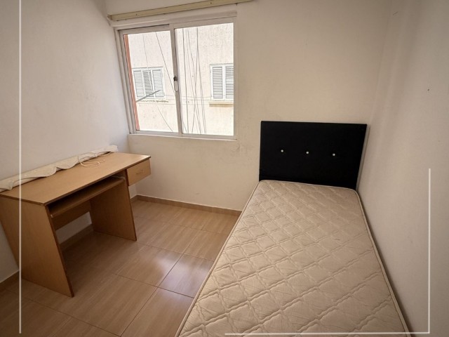 ACİL SATILIK – GAZİMAĞUSA MERKEZDE 2 YATAK ODALI DAİRE