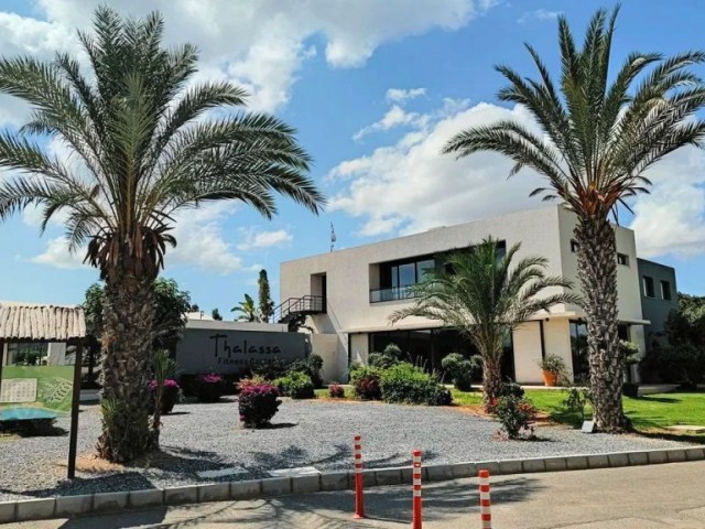 Thalassa Beach Resort Site içerisinde deniz manzaralı 1+1 daire SA-1-0307