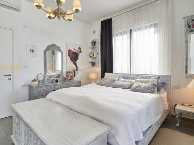 Elit bir Site içerisindeki şık daire dikkatinizi çekecek SA-31194