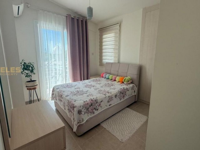 Kuzey Kıbrıs Gayrimenkulü — Karşıyaka’da Deniz ve Dağların Panoramik Manzarasına Sahip Şirin 3+1 Villa SV-3-0506 - Fotoğraf 2