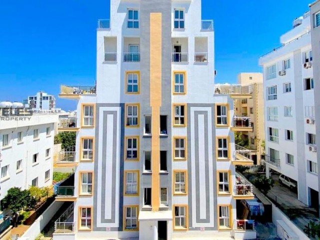 Kuzey Kıbrıs Gayrimenkulü: Girne Merkezde NEW LIMAN’da Deniz ve Dağ Manzaralı 1+1 Penthouse SA-142