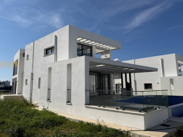 Ozanköy, Kuzey Kıbrıs’ta deniz kenarında modern villa SV-3-0447 - Fotoğraf 3