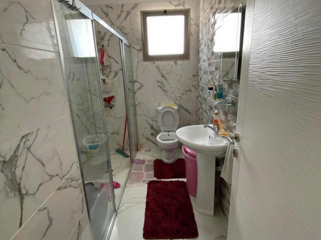 LEFKOŞA GÖNYELİ’DE MERKEZİ KONUMDA TÜRK KOÇANLI 2+1 SATILIK DAİRE!