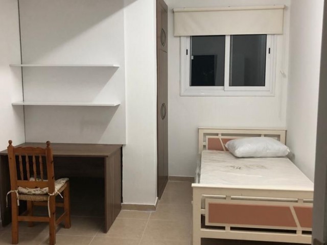 Güzelyurt Merkezde Satılık 2+1 Daire;