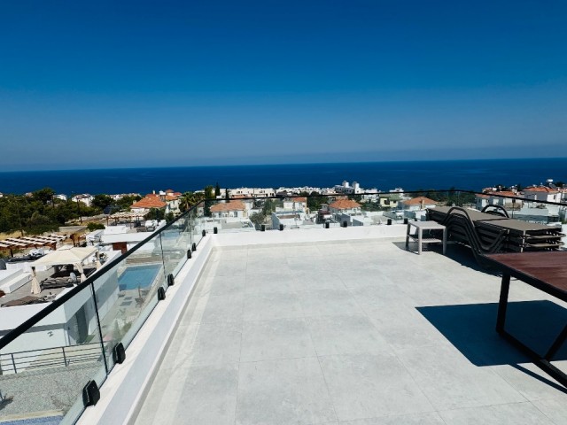 Eşsiz Deniz ve Dağ Manzaralı Modern Villa – Esentepe, Kuzey Kıbrıs 🌿 Island Life Cyprus, modern mimariyi, nefes kesici manzaraları ve büyüleyici Akdeniz yaşamını mükemmel şekilde birleştiren, yeni tamamlanmış 3 yatak odalı, 3 banyolu müstakil villayı sizlere sunmaktan mutluluk duyar. - Fotoğraf 2
