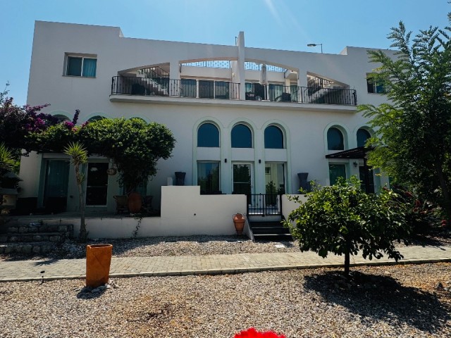 Bahçeli’de Muhteşem 360° Deniz ve Dağ Manzaralı, Yenilenmiş 2+1 Penthouse - Fotoğraf 3