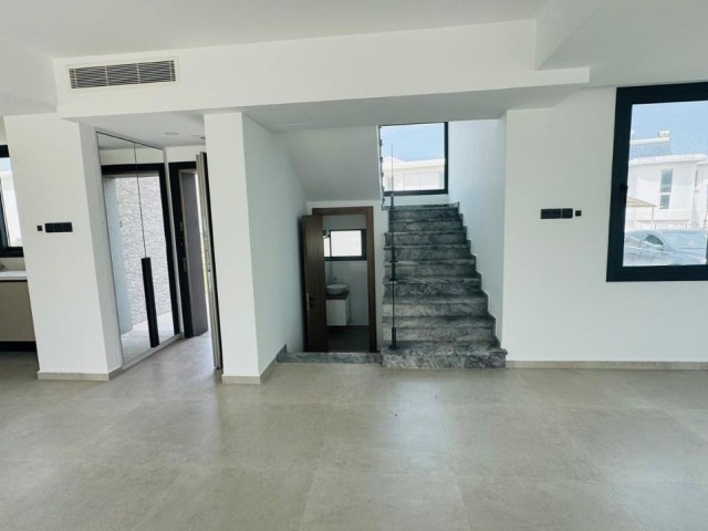 Marina Park, Bahçeli'de Özel Havuzlu, Taşınmaya Hazır 3 Yatak Odalı Villa - Fotoğraf 4