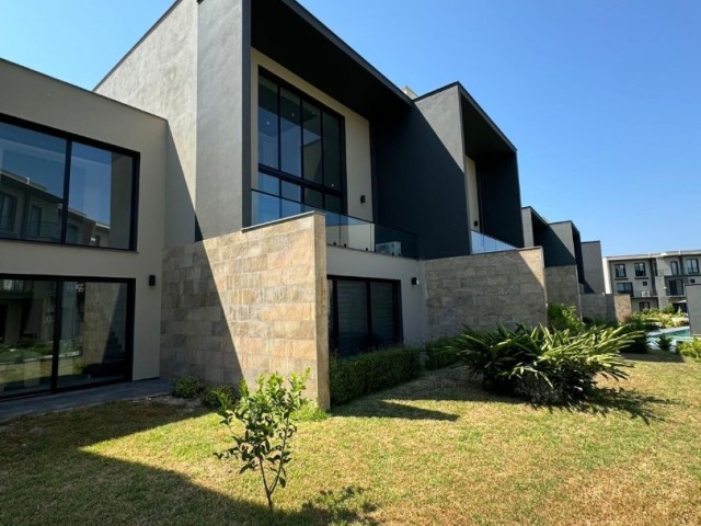 Kervansaray Loft projesinde deniz manzaralı satılık 3+1 loft daire