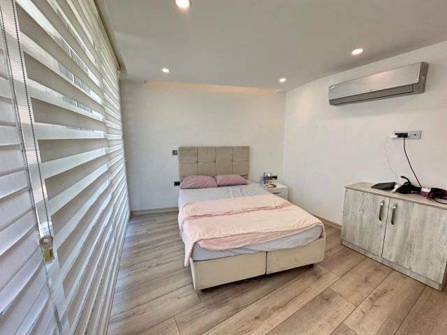 Girne'de Şehir ve Dağ Manzaralı, 2 Yatak Odalı Ferah Daire!
