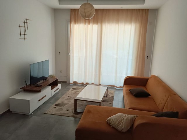 2+1 küçük kaymaklı super lokasyon dairemiz kiracılı olarak yeni alıcısını beklemektedir. - Fotoğraf 3