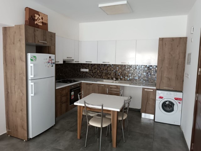 2+1 küçük kaymaklı super lokasyon dairemiz kiracılı olarak yeni alıcısını beklemektedir. - Fotoğraf 4