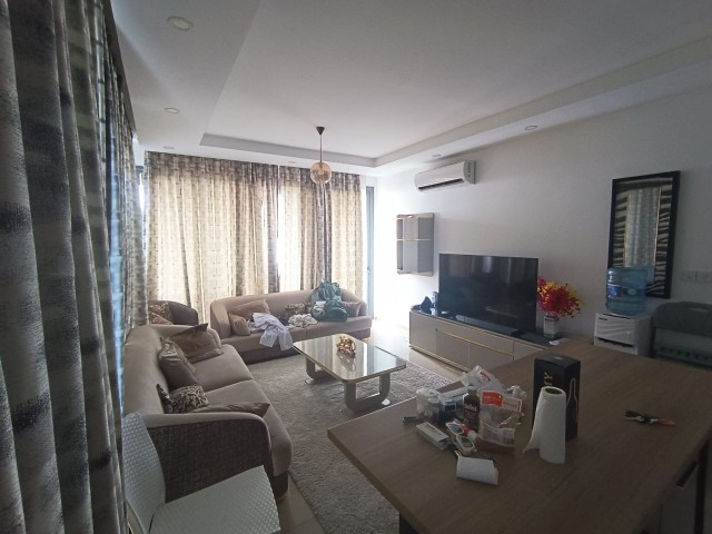 2+1 Eşsiz lokasyonda Satılık daire - Fotoğraf 3