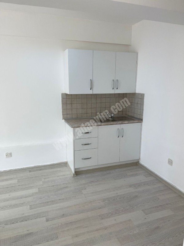 40m² Office for Rent – Right Across from Kar Market, Girne Region
