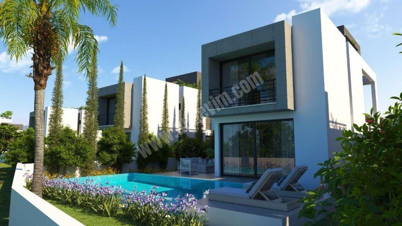 Girne Bölgesi Karaoğlanoğlu Merit Hotele Çok Yakın 4+1 Havuzlu Geniş Bahçeli Villalar Satılık