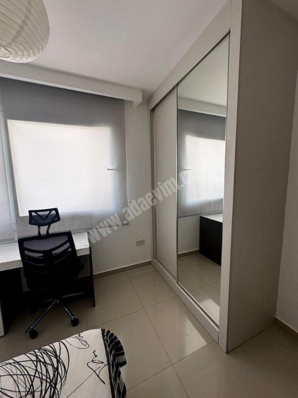 Girne Bölgesi Merkezde Mr Pound Civarında 2+1 Eşyalı veya Eşyasız Satılık Daire