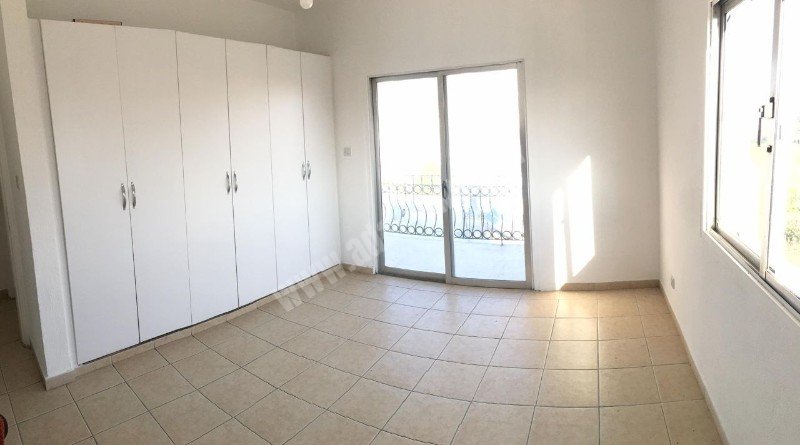 Lefkoşa Ortaköy Bölgesi Eziç Restorant Karşısı 3+1 Eşyasız Geniş Daire Ticari Olarak Kiralık