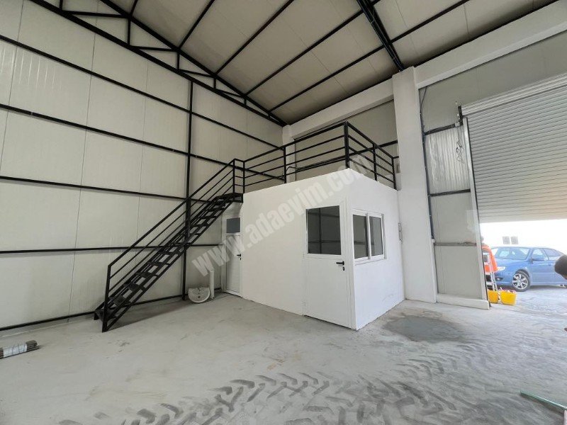 200m² Warehouse for Sale in Lefkoşa Region – Prime Location Near Ercan Airport – 6m Ceiling Height