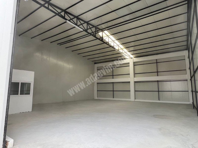 200m² Warehouse for Sale in Lefkoşa Region – Prime Location Near Ercan Airport – 6m Ceiling Height
