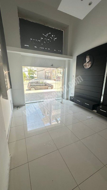 Warehouse for Sale in Lefkoşa Region – Very Close to Ercan Airport – 200m² Covered Area with 6m Ceiling Height