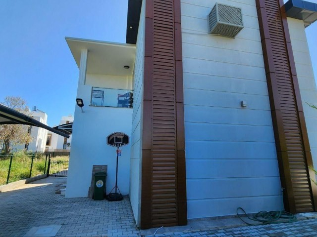 Ful eşyalı satılık 4+1 villa