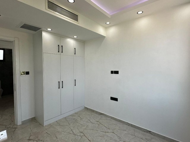 Muhteşem dağ ve deniz manzaralı villa