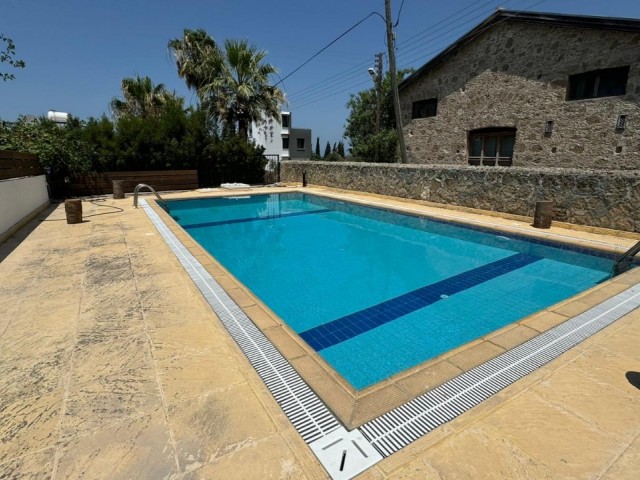 Girne Ozanköy’de kiralık 4 + 1 villa