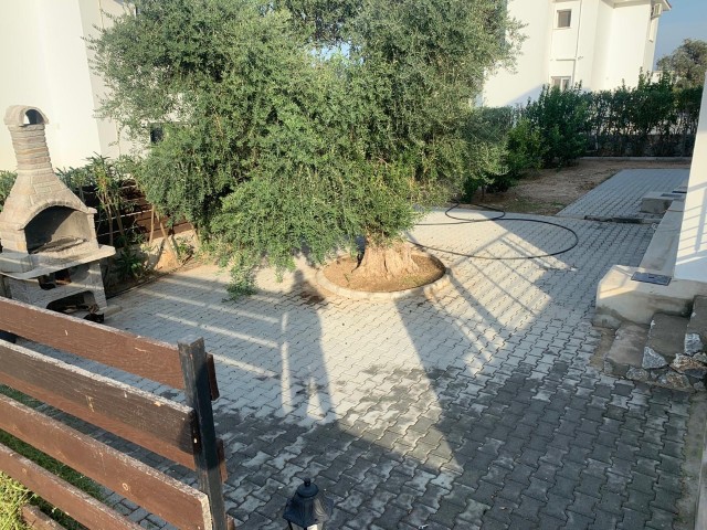 Girne çatalköyde günlük kiralık 3+1 villa