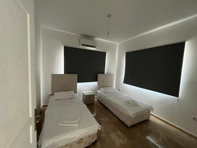 Girne Alagadide günlük kiralık 4+1 villa