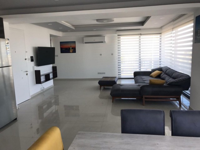 Girne merkez satılık komple bina. 18 Esyali apartman + lojman 10 oda. Yuksek kira getirisi - Fotoğraf 2