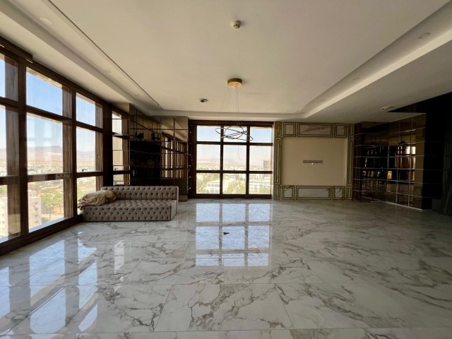 Lefkoşa’da merkezi konumda, business tower, resepsiyonlu, özel güvenlikli ve ÖZEL HAVUZLU kiralık PENTHOUSE