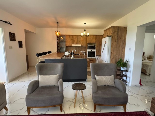 Lapta'da satılık 2+1 daire deniz manzar