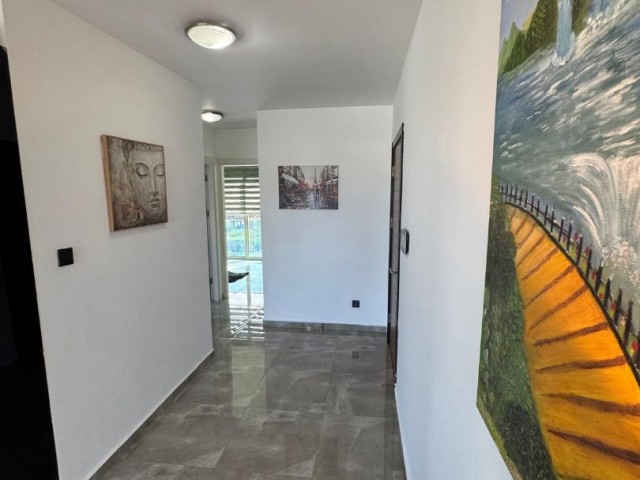 Girne merkezde 2+1 günlük kiralik daire