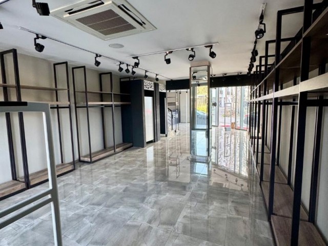 Girne Merkezde Kıyafet Mağazası İçin Kiralık Dükkan