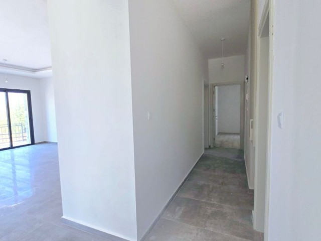 Girne Çatalköy'de satılık bahçeli daire