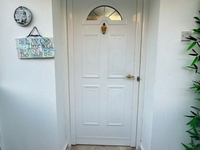 Girne Alsancak'ta Satılık 3+1 Havuzlu Villa