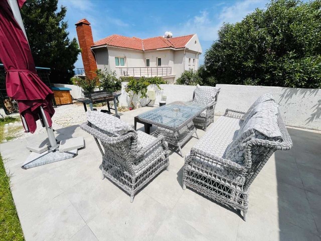 Girne Alsancak Yeşiltepe'de Satılık 4+1 Geniş Villa - Fotoğraf 3