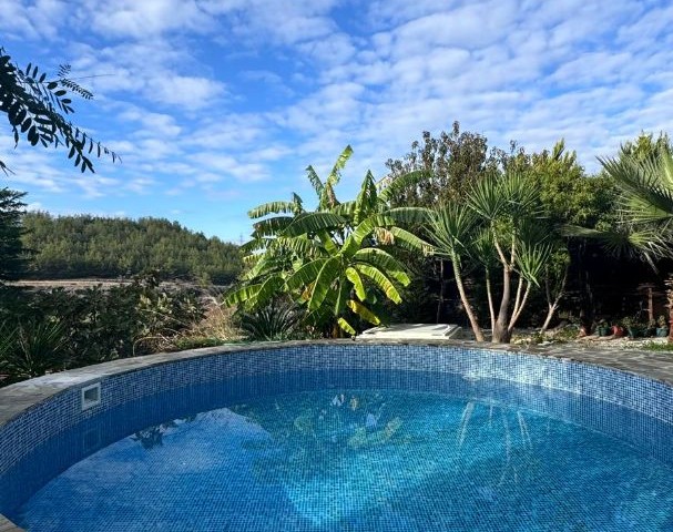 Fiyat Düştü! Girne Karmi'de Benzersiz Satılık 4+1 Özel Havuzlu Villa