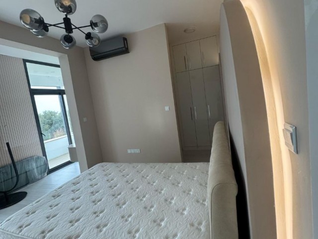 Girne Ozanköy Kiralık Lüks 4+1 Özel Havuzlu Villa/ Eşyalı veya Eşyasız Kiralama Seçeneği