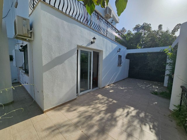 Girne Yeşiltepe'de Kiralık 3+1 Villa / Tüm Odalar En Suit