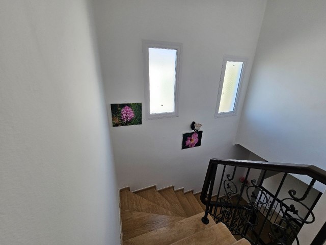 Girne Yeşiltepe'de Kiralık 3+1 Villa / Tüm Odalar En Suit