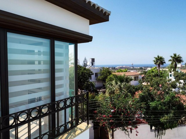 Girne zeytinlik4+1 satılık villa 