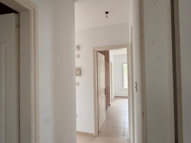 Karşıyaka'da uygun fiyata 4+1 satılık villa