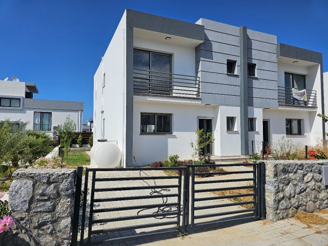 Satılık 3+1 İkiz Villa Alsancak - Fotoğraf 3